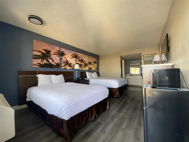 Days Inn By Wyndham Ontario Airport Exterior foto